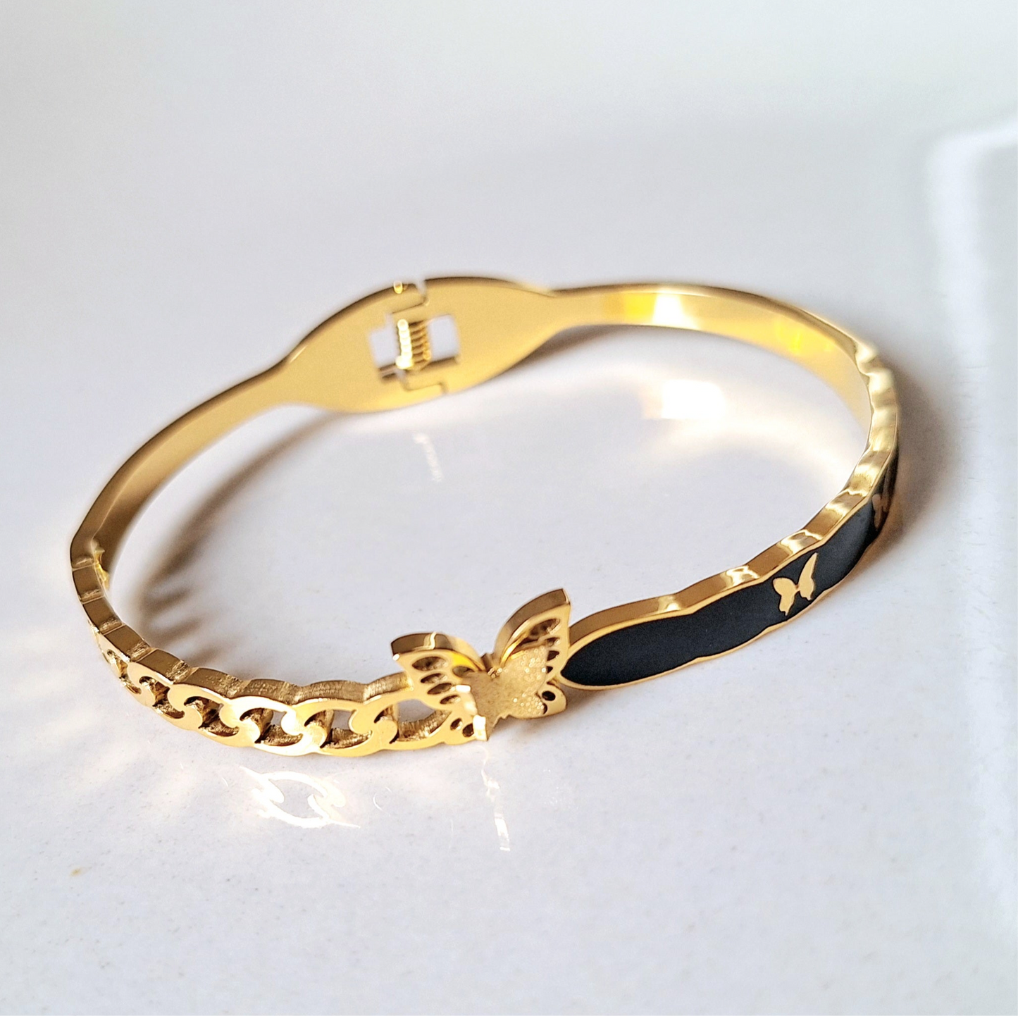 20167 Gold Plated Bangle