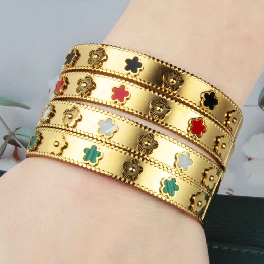 20146 Gold Plated Bangle