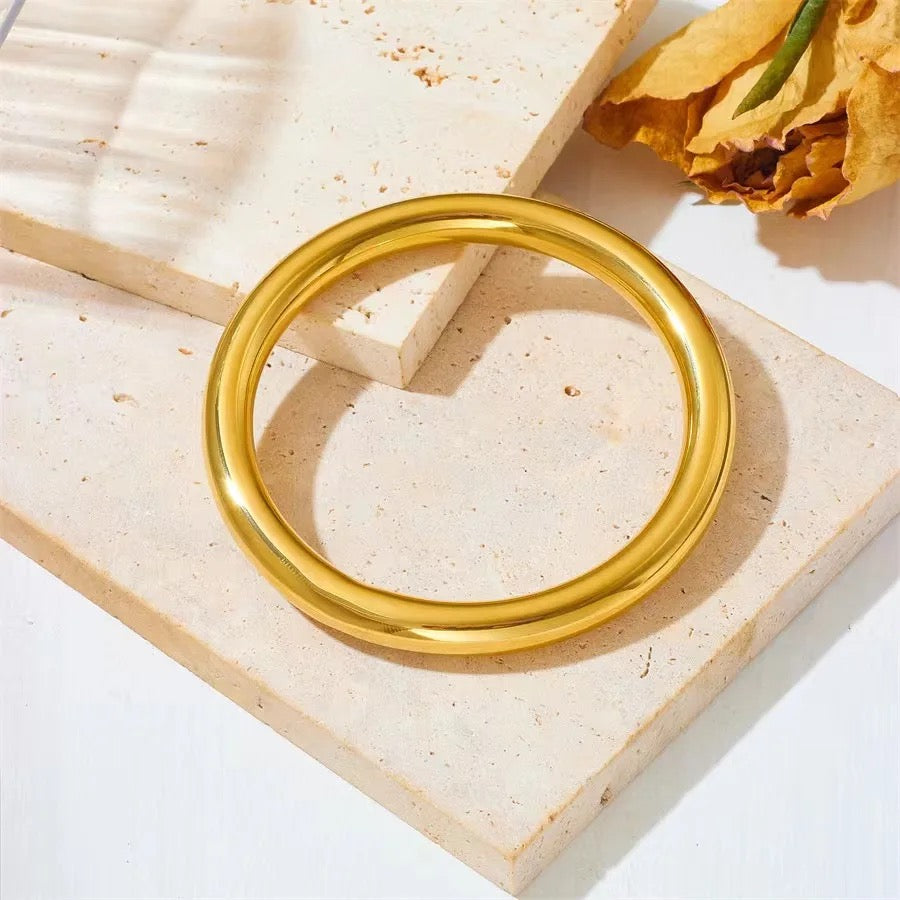 20126 Gold Plated Bangle