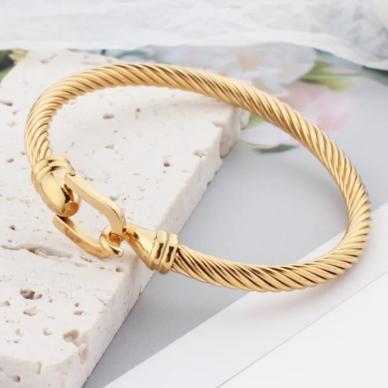 20204 Gold Plated Bangle