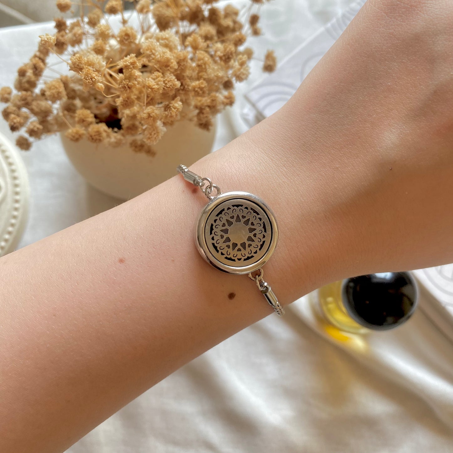 30588 Aromatherapy Bracelet