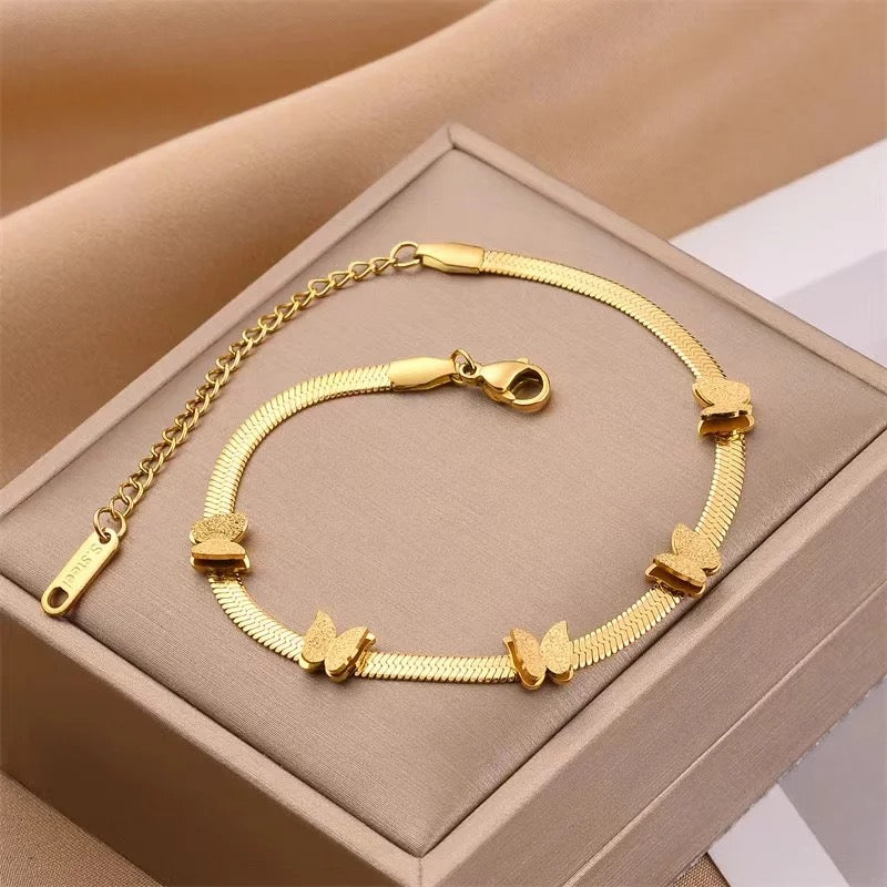 30304 Gold Plated Bracelet