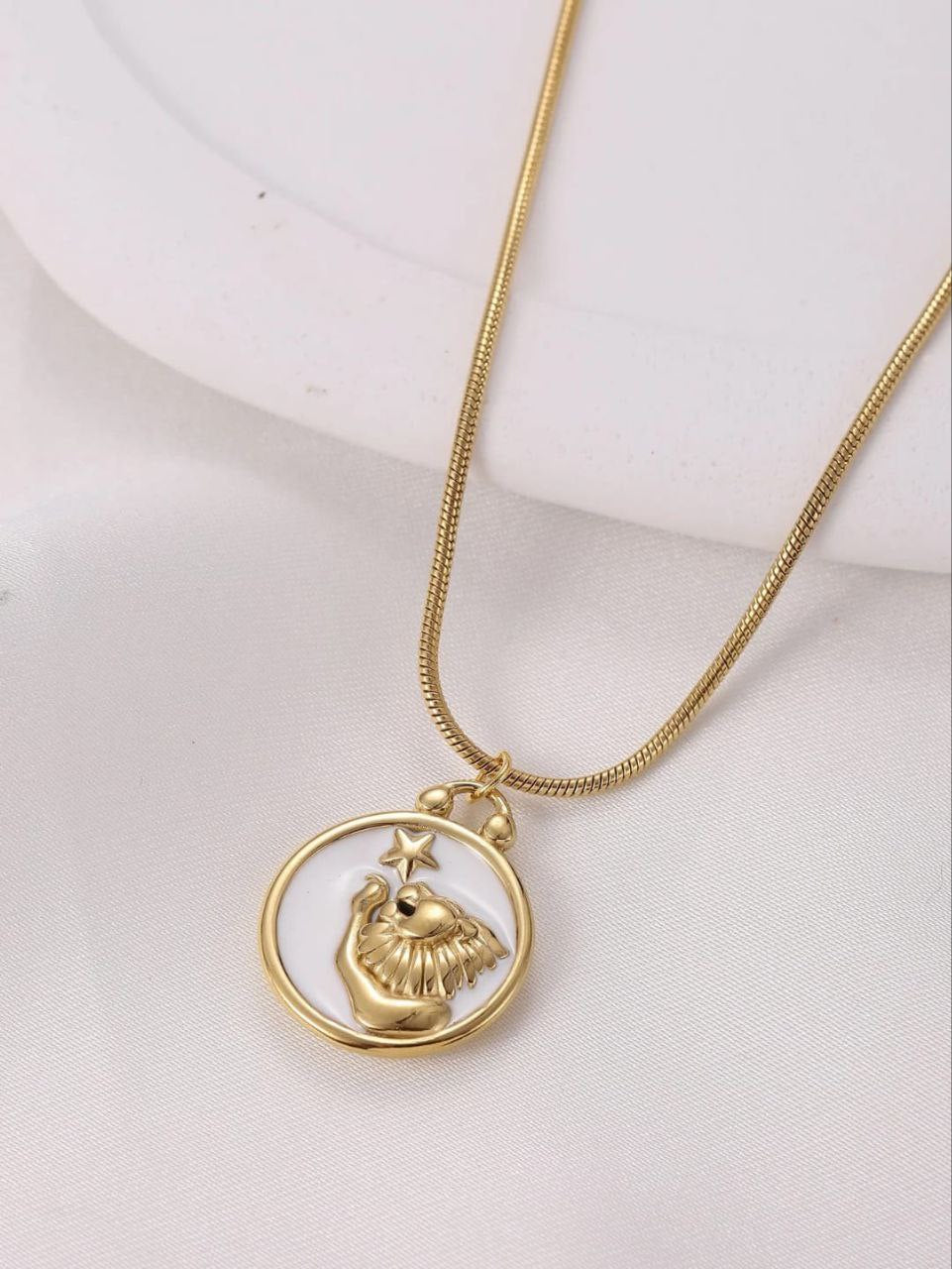 10884 Zodiac Sign Necklace