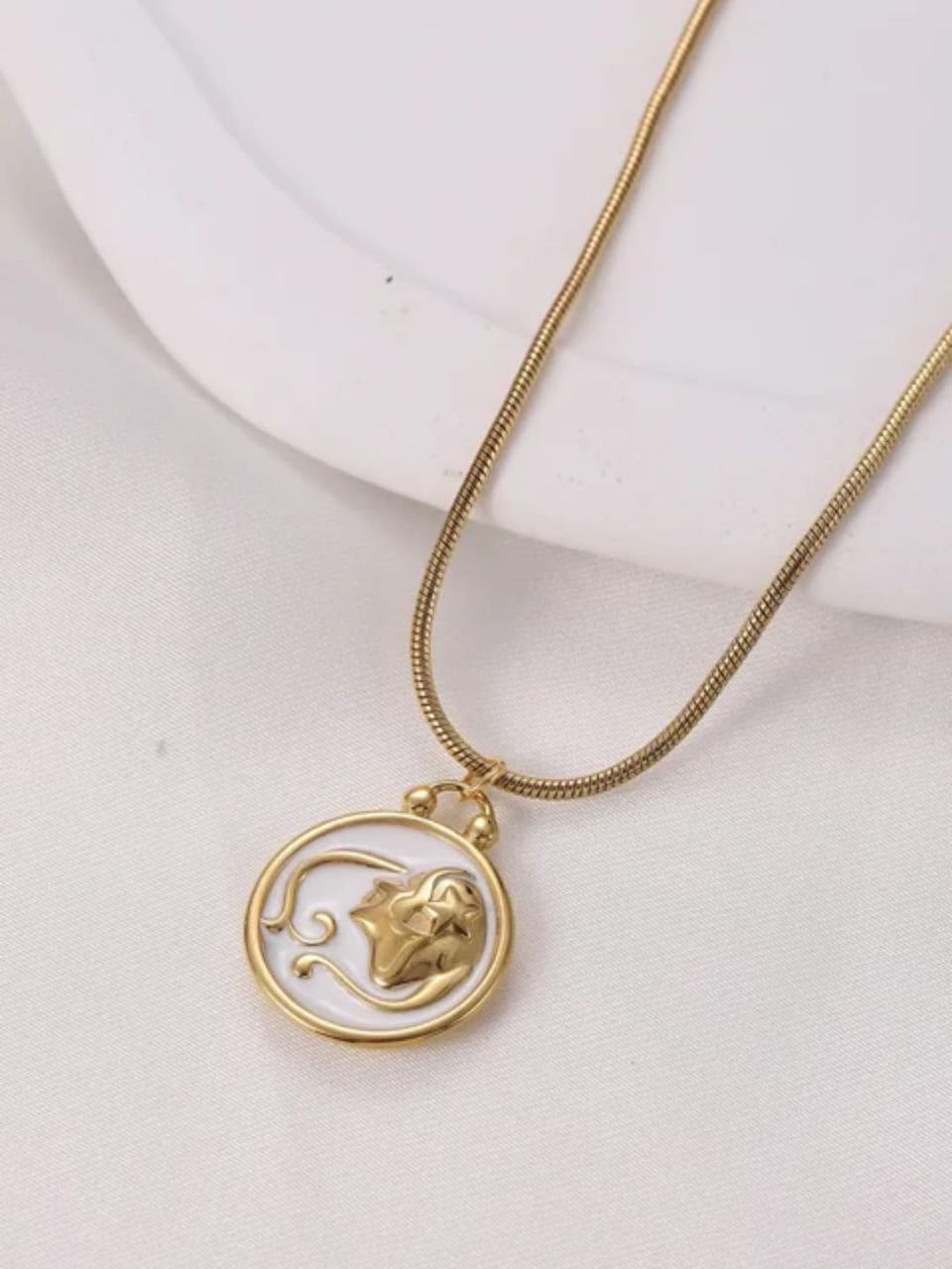 10884 Zodiac Sign Necklace