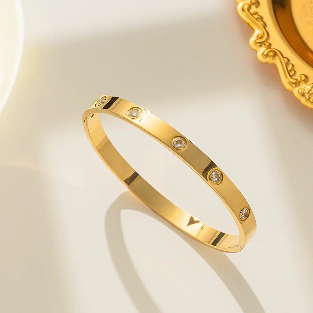 20124 Gold Plated Bangle