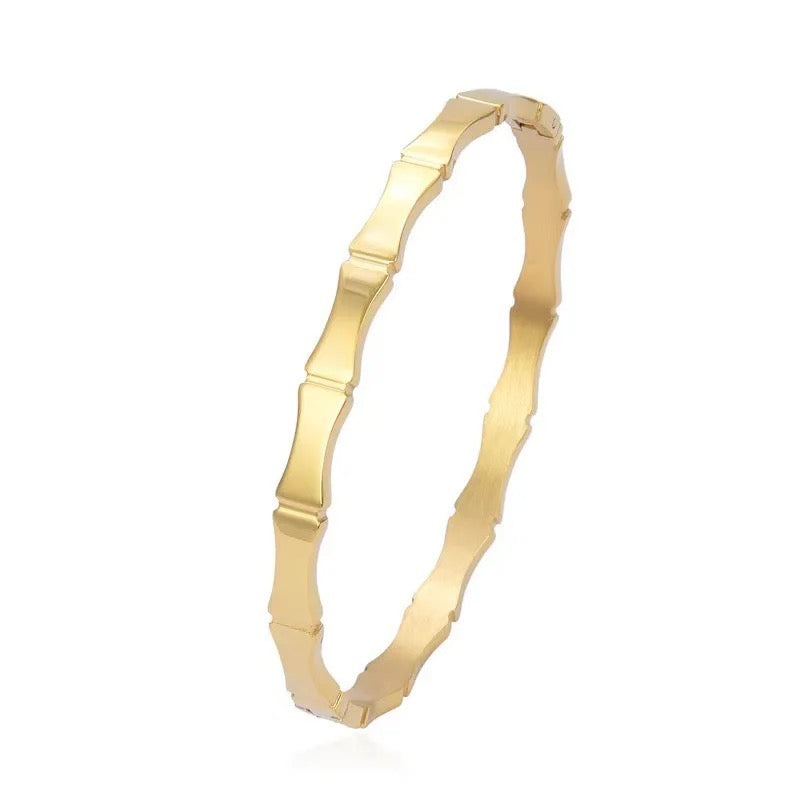 20211 Gold Plated Bangle