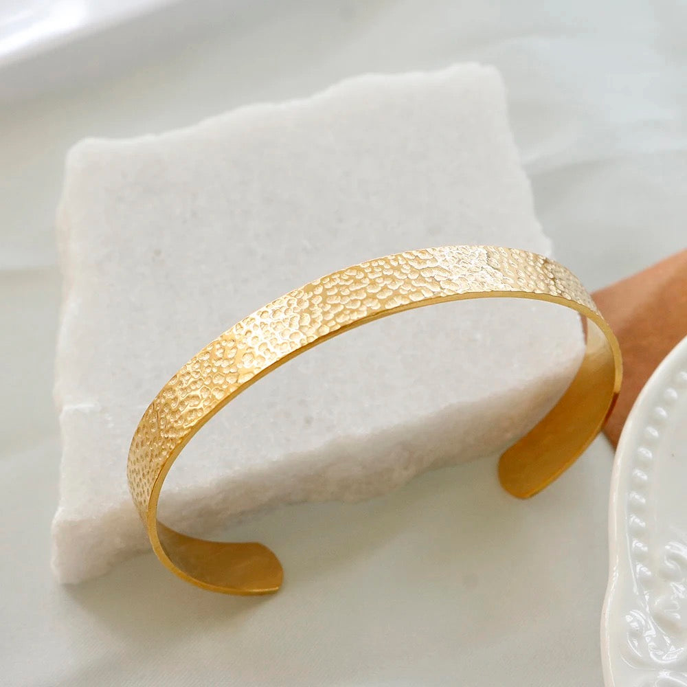 20144 Gold Plated Bangle