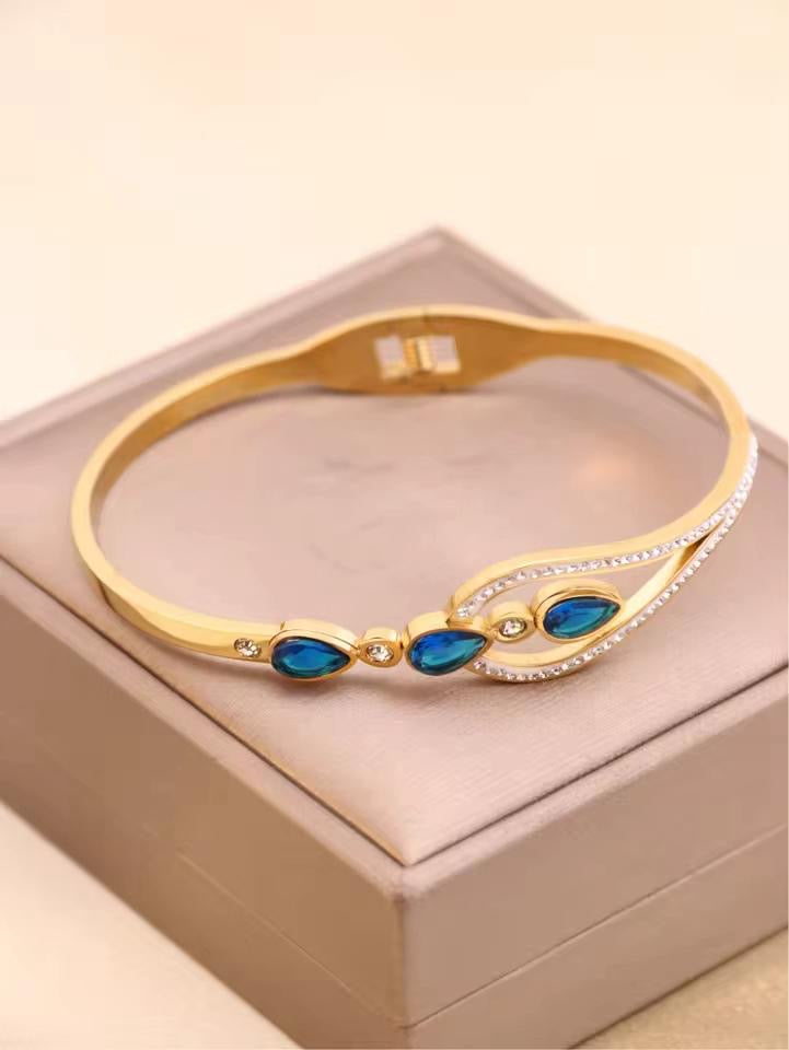 20177 Gold Plated Bangle