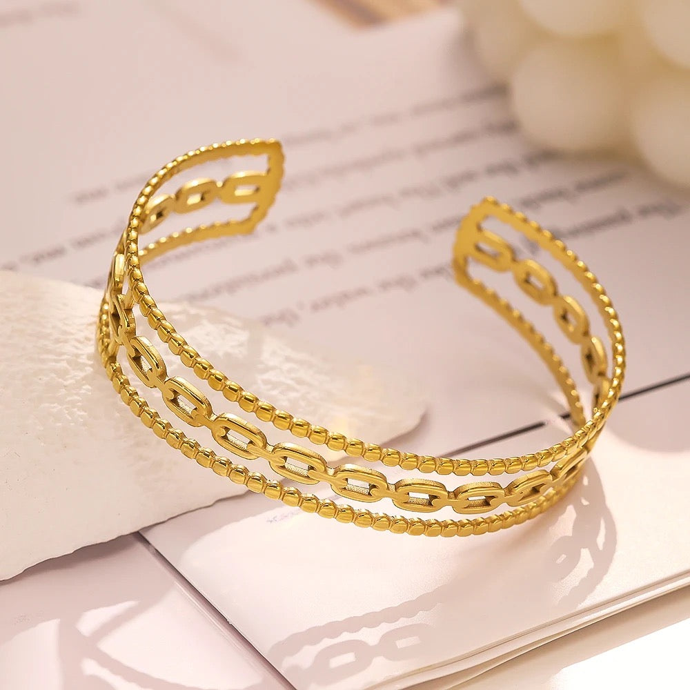 20118 Gold Plated Bangle