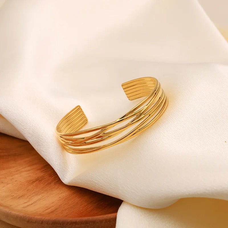 20131 Gold Plated Bangle