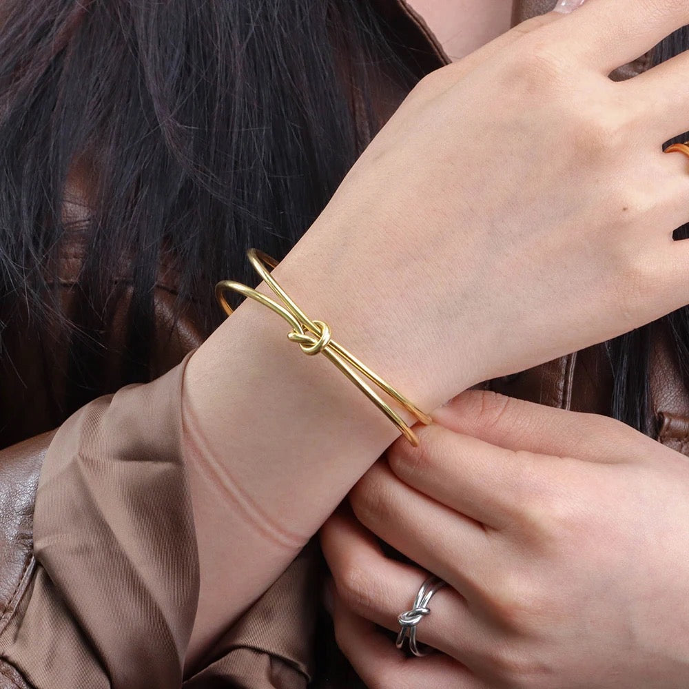 20210 Gold Plated Bangle