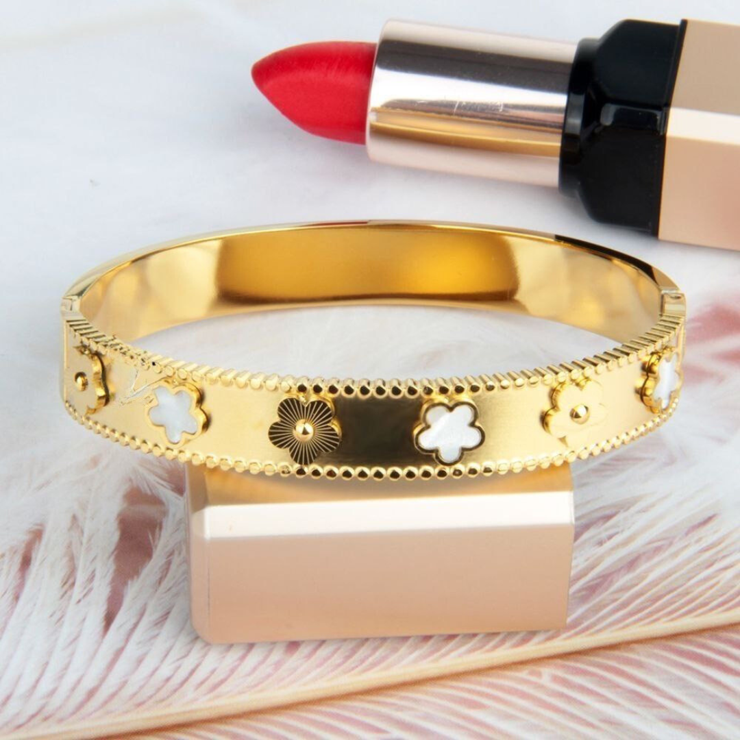 20146 Gold Plated Bangle