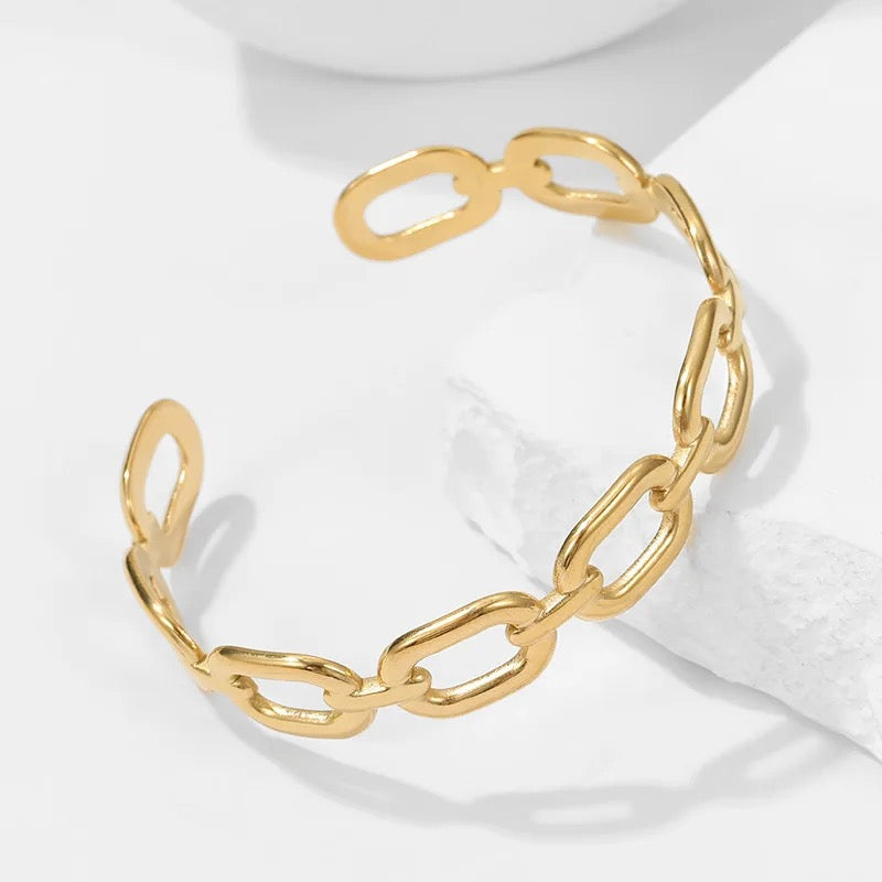 20132 Gold Plated Bangle