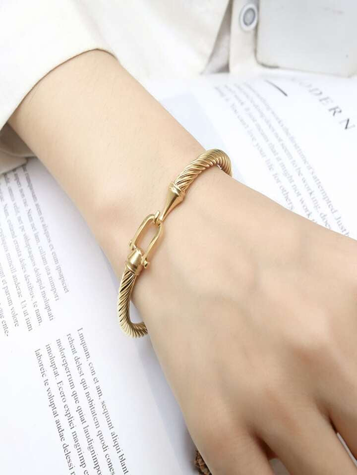 20204 Gold Plated Bangle