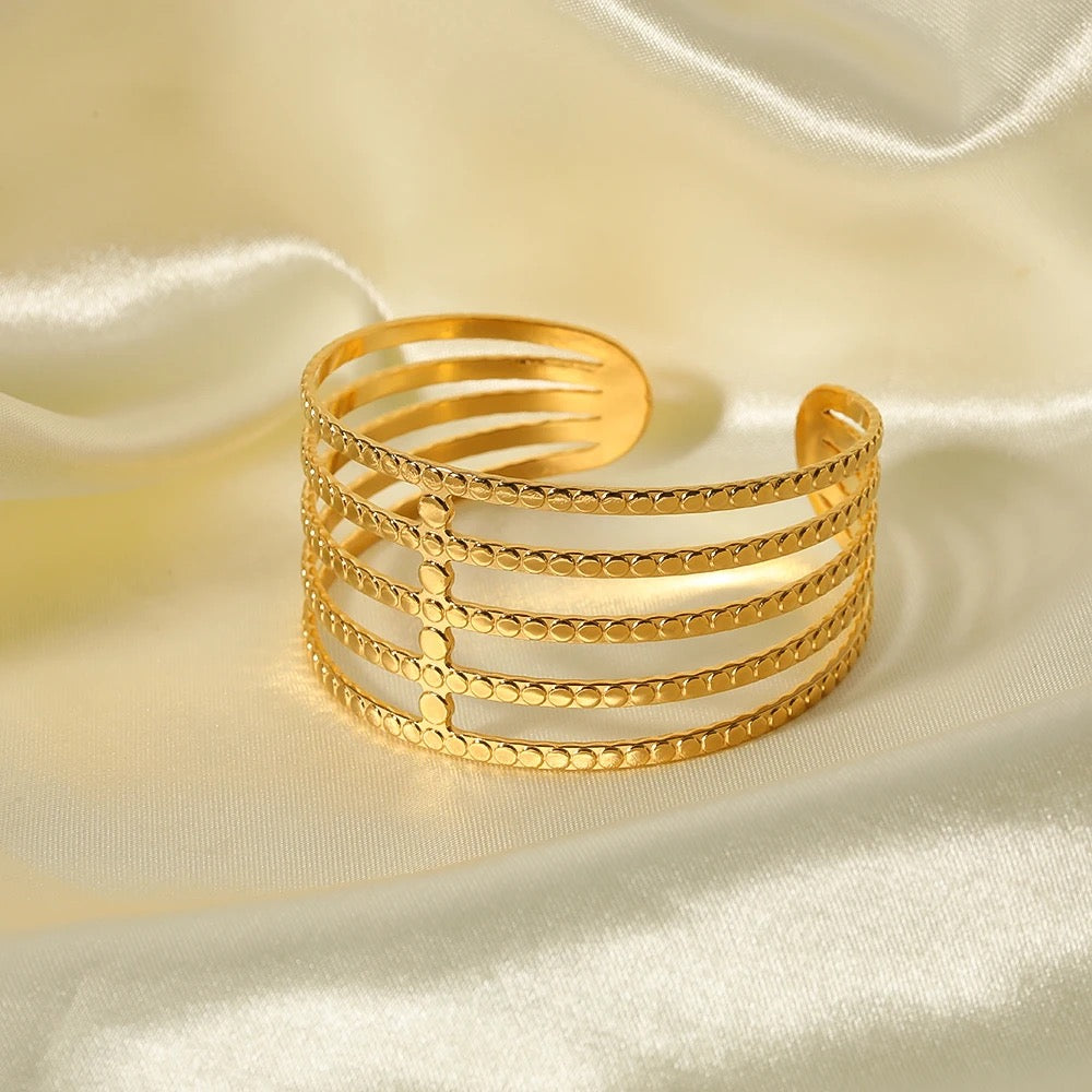 20137 Gold Plated Bangle