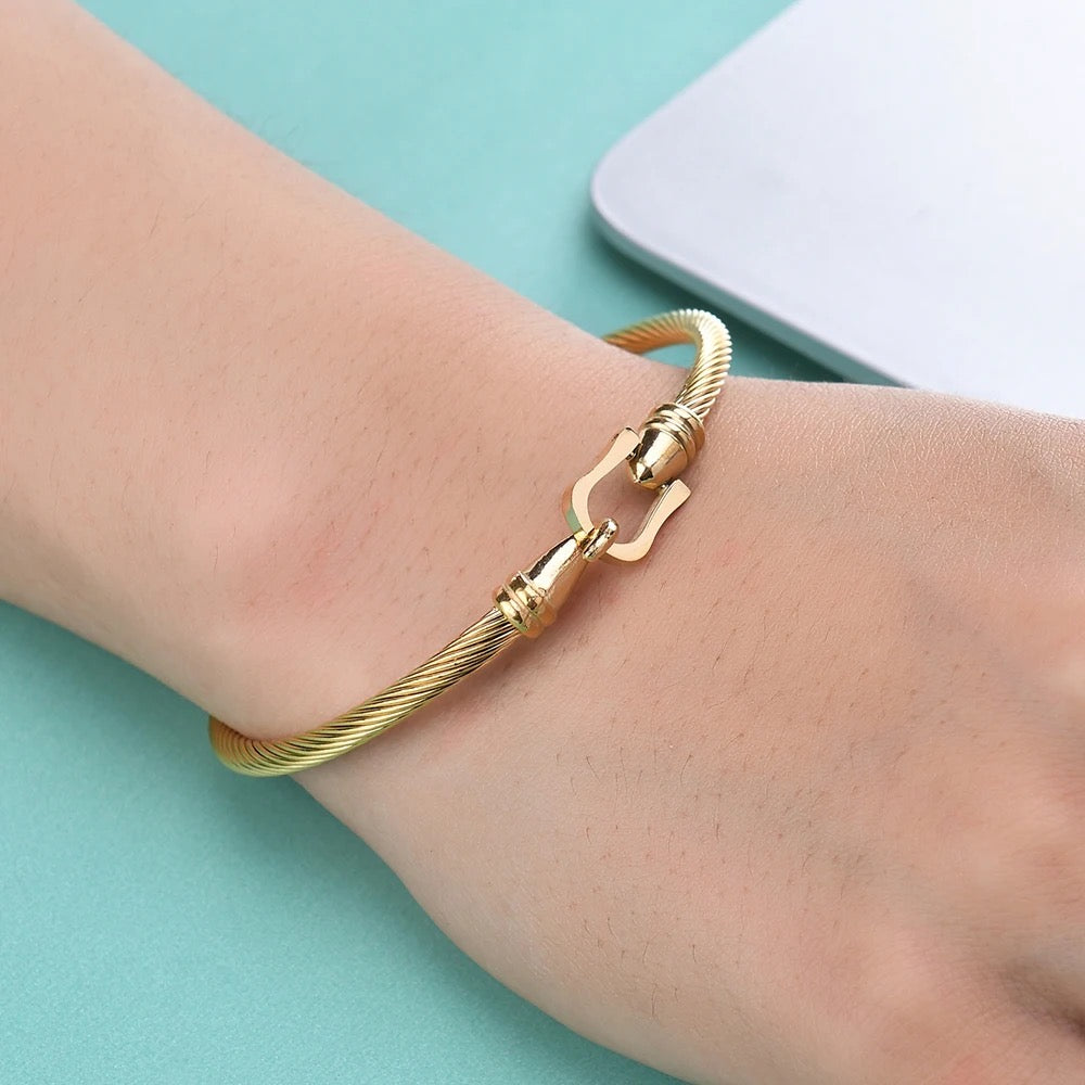 20204 Gold Plated Bangle