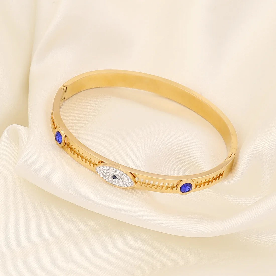 20202 Gold Plated Bangle