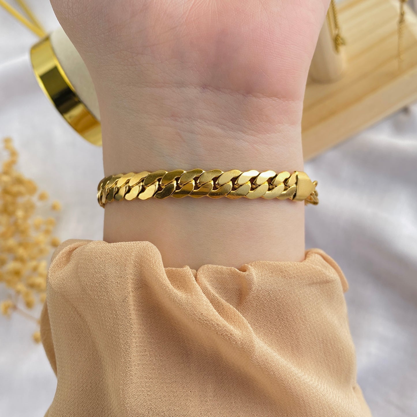 30390 Gold Plated Bracelet