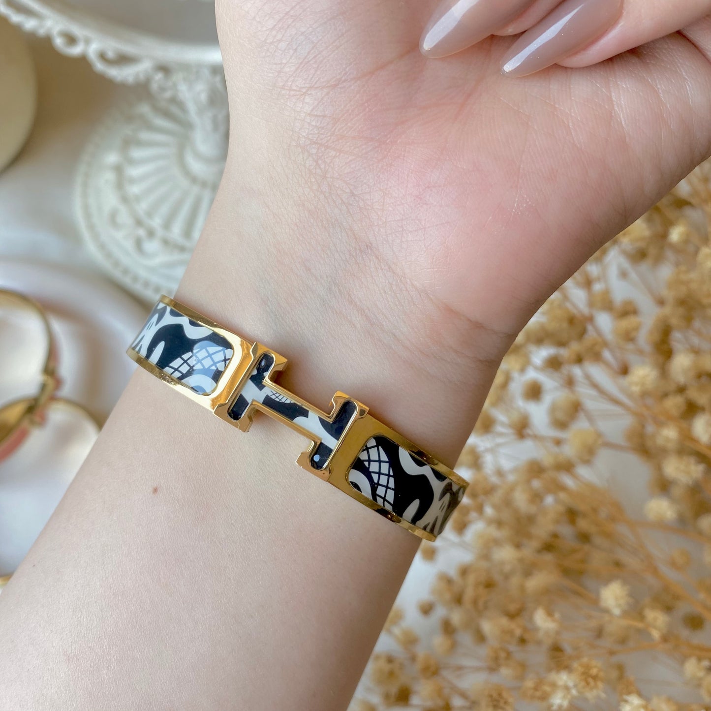 20362 Gold Plated Bangle