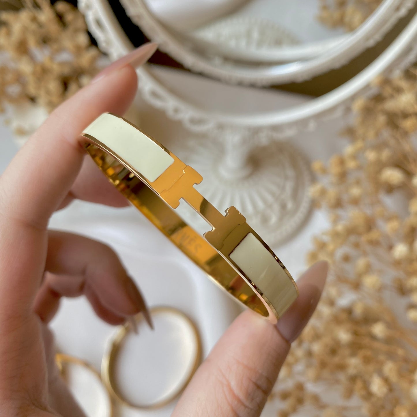 20363 Gold Plated Bangle