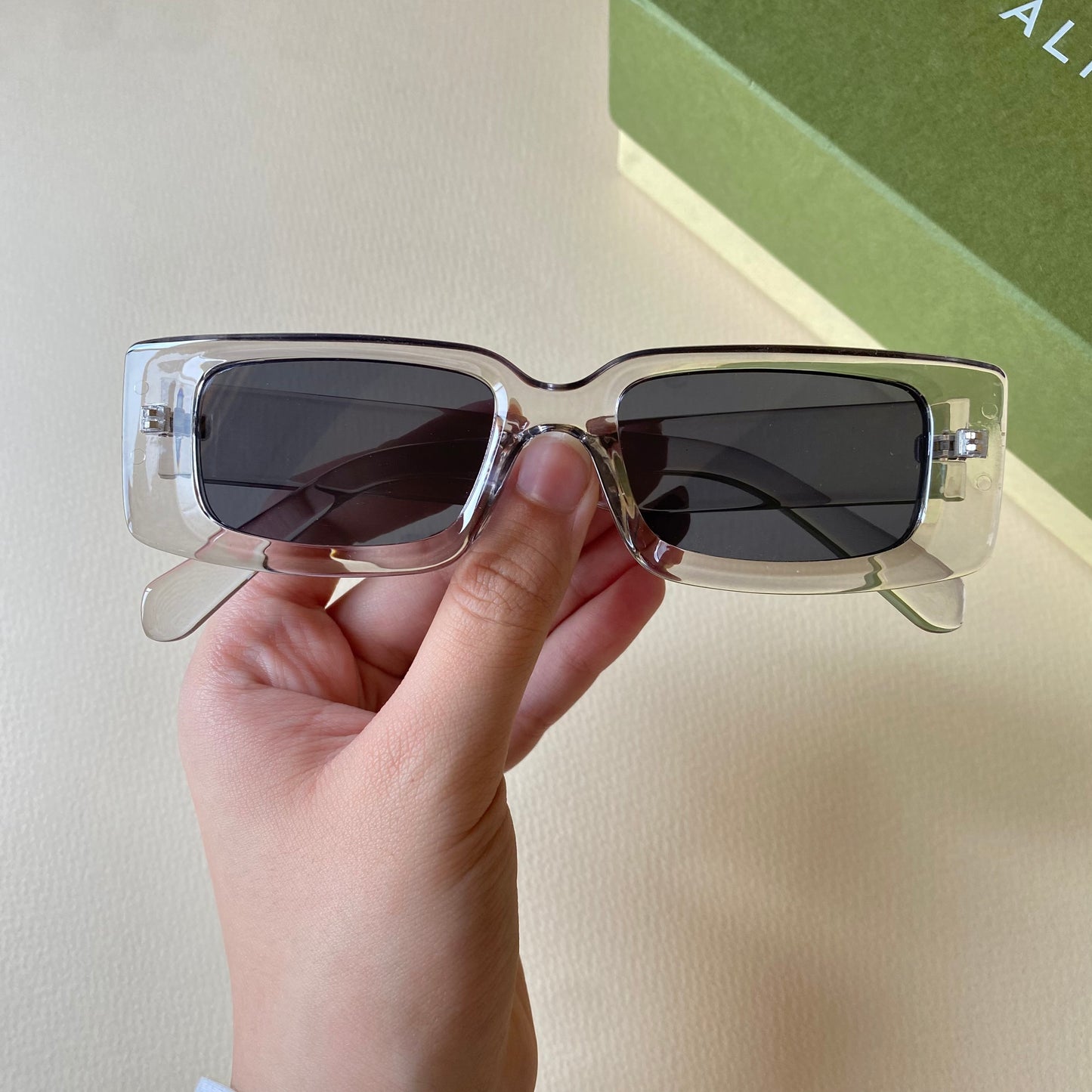 0009-4  Bold Style Rectangular Sunglasses