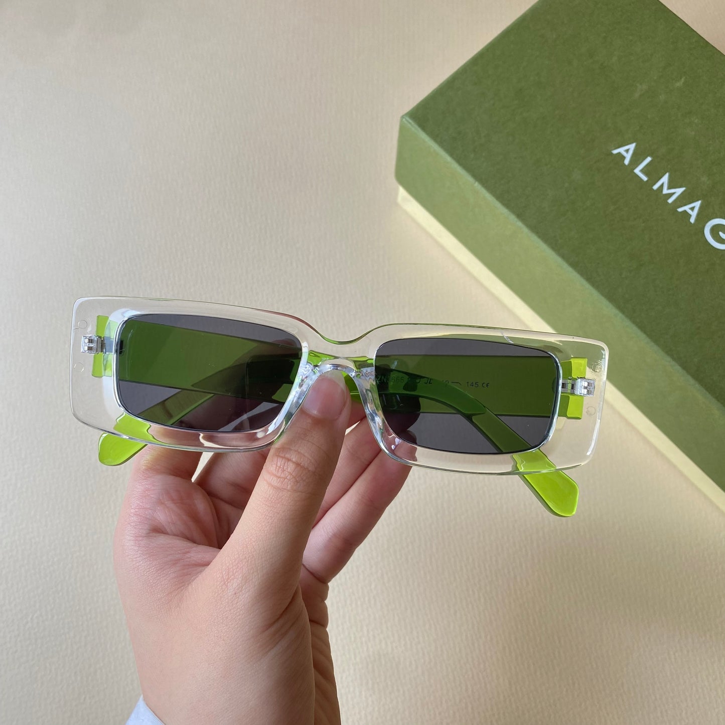 0009-1  Bold Style Rectangular Sunglasses