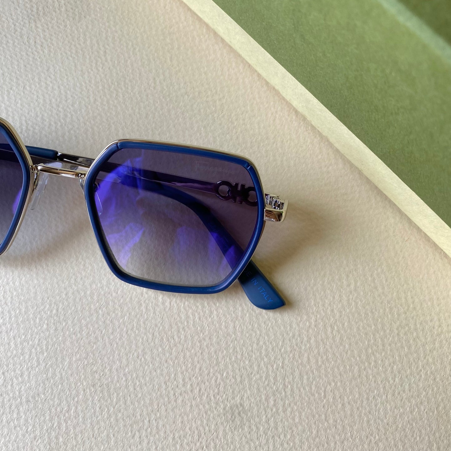 0010-1 Designer-Inspired Metal Frame Sunglasses