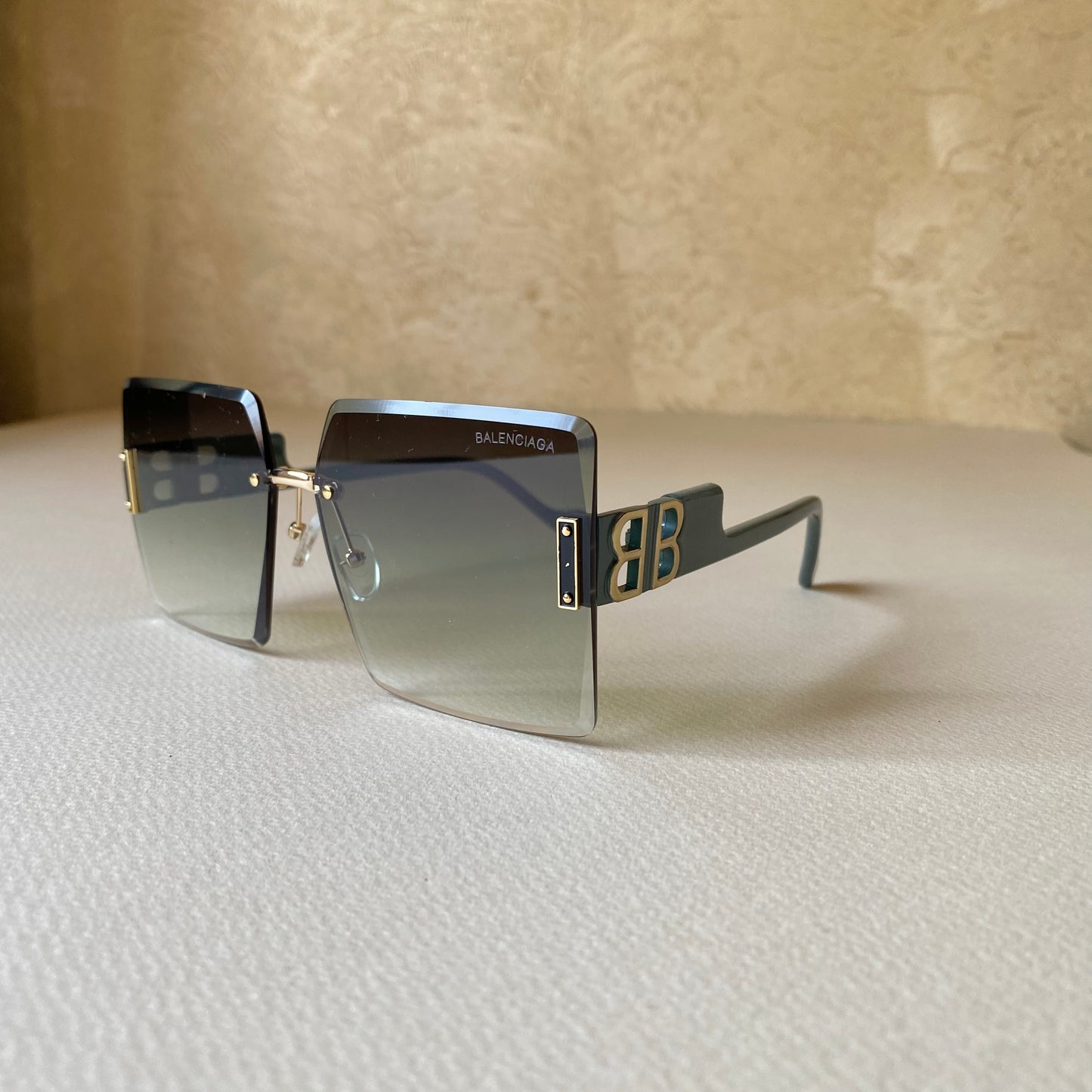 0003-4 Luxury Flat-Top Shades