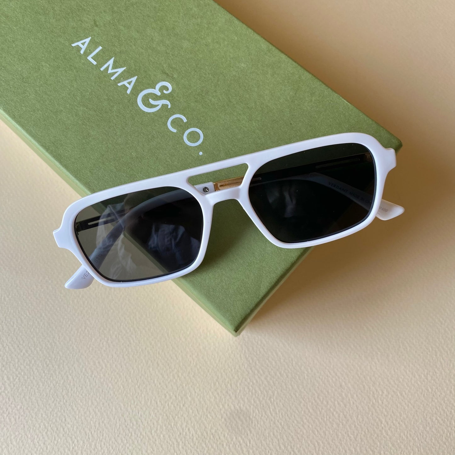 0012-1 Goldline Luxe Shades