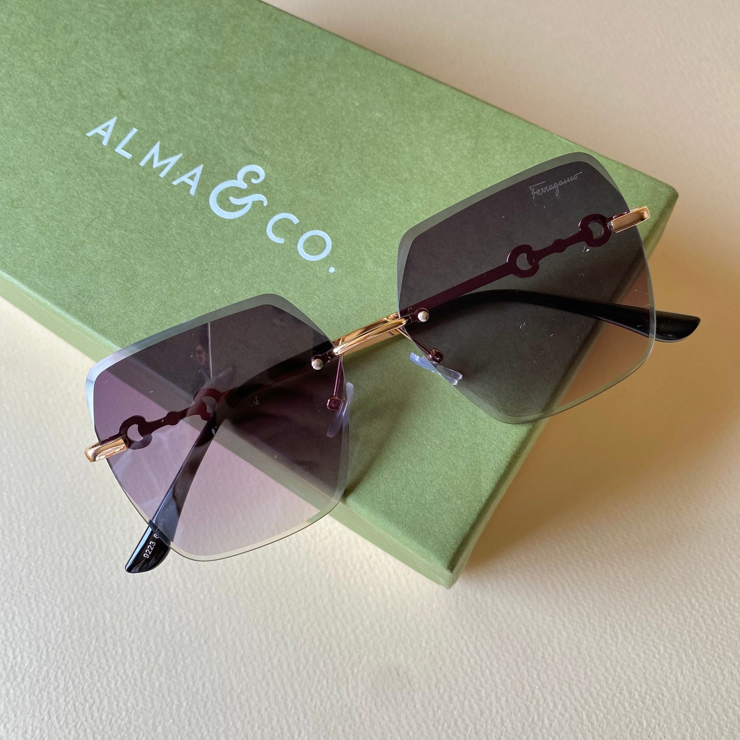 0013-3 AirMuse Gradient Shades