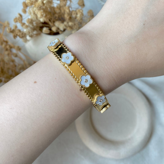 20364 Gold Plated Bangle