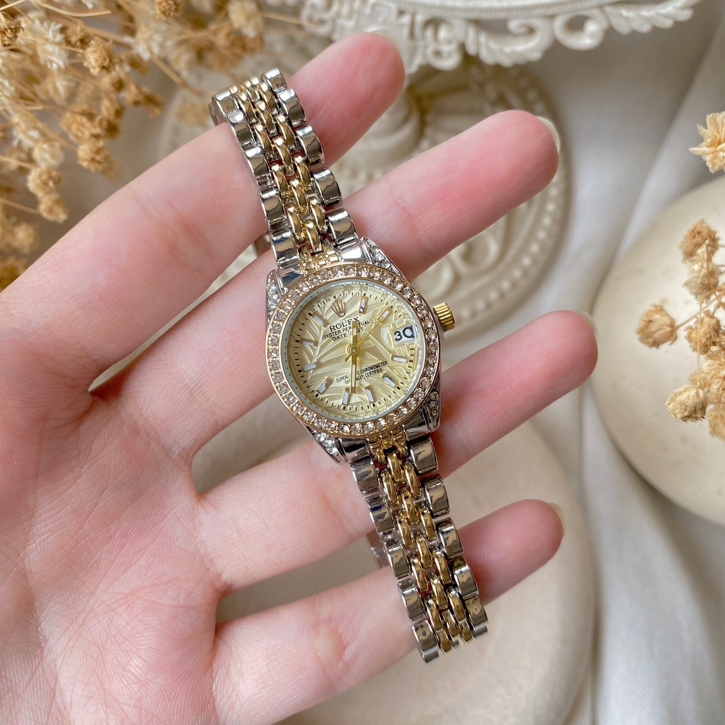 0011 Gold Plated stainless steel Watch