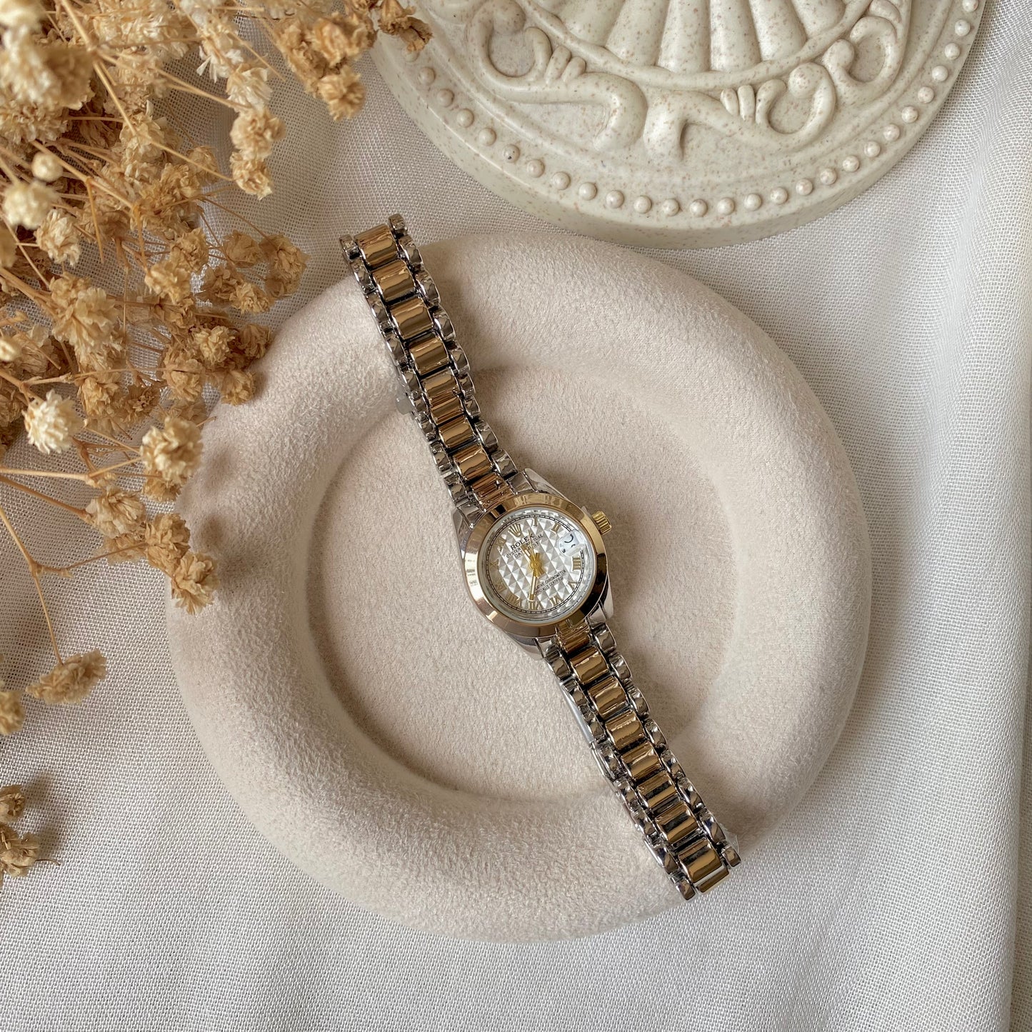 0012 Gold Plated stainless steel Watch