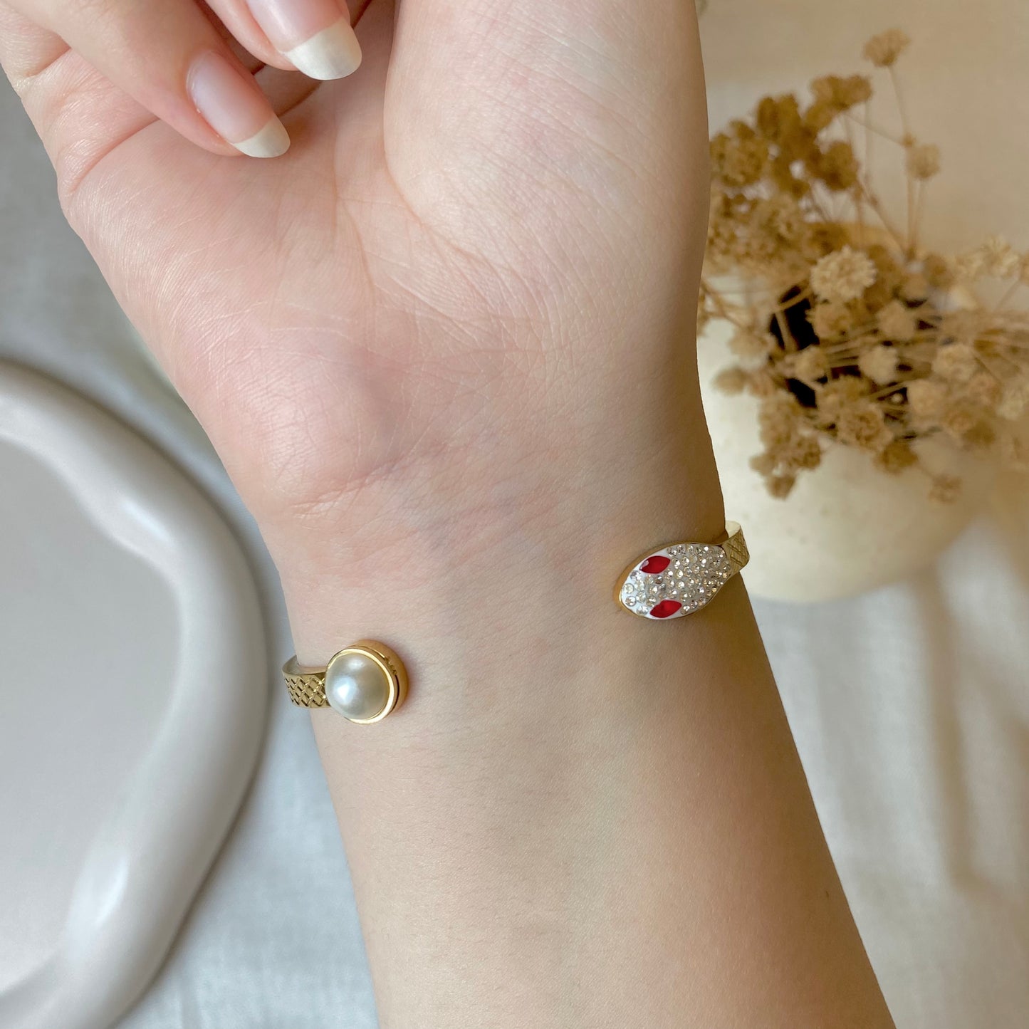 20379 Gold Plated Bangle