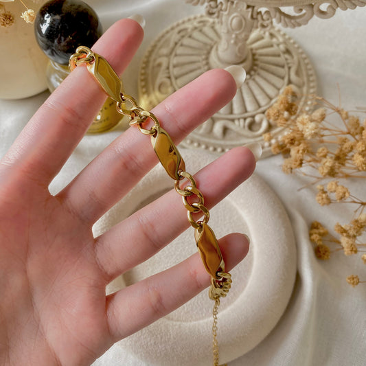 30622 Gold Plated Bracelet