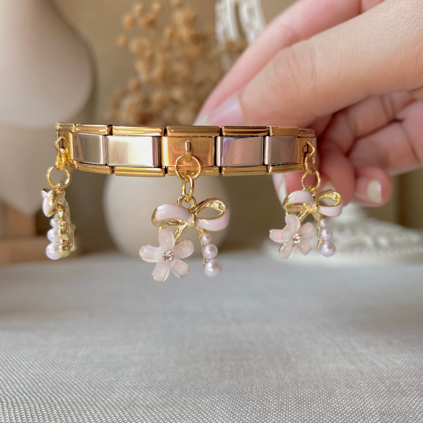 20386 Gold Plated Bangle