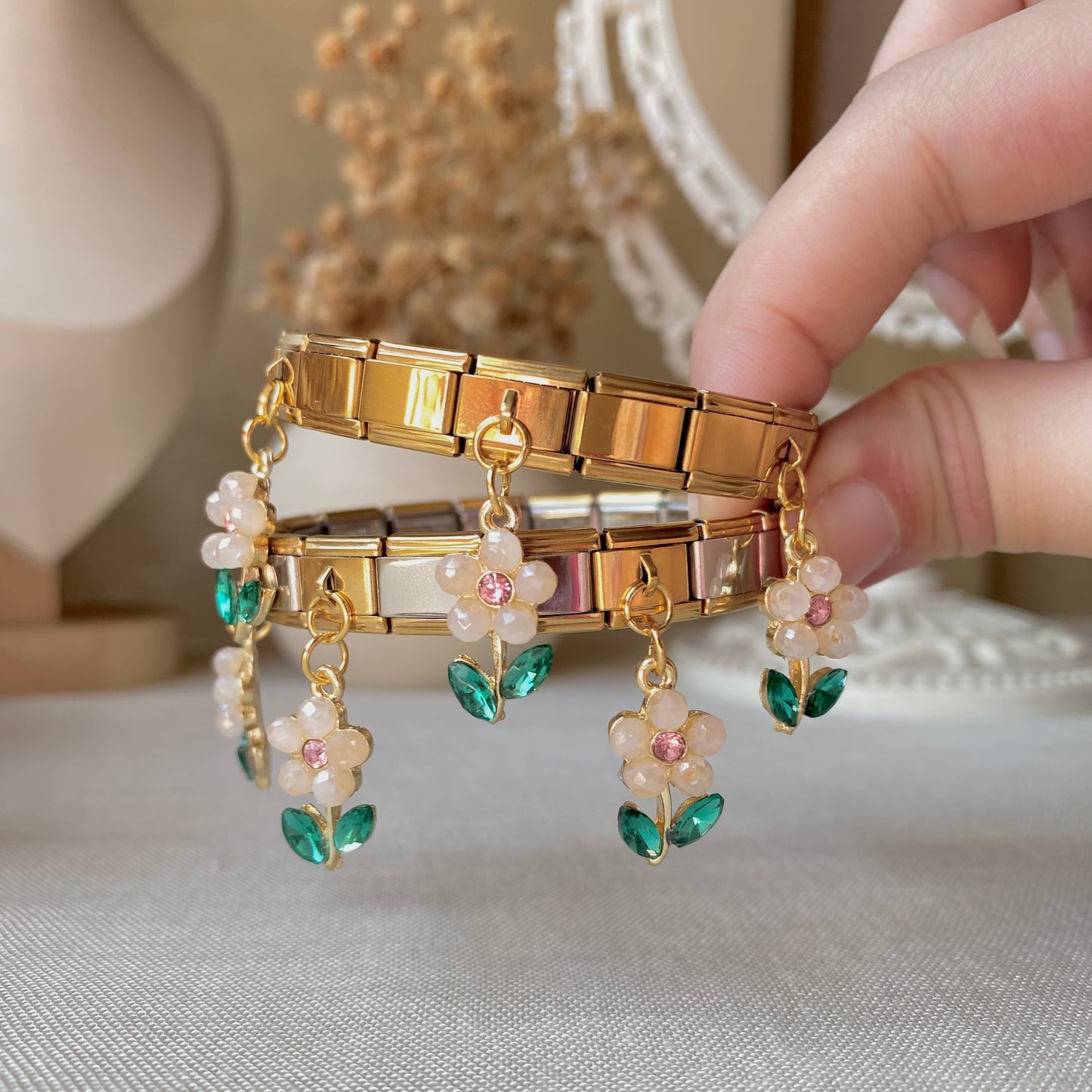 20385 Gold Plated Bangle