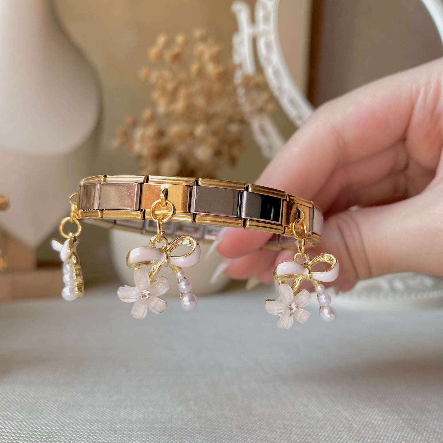 20386 Gold Plated Bangle