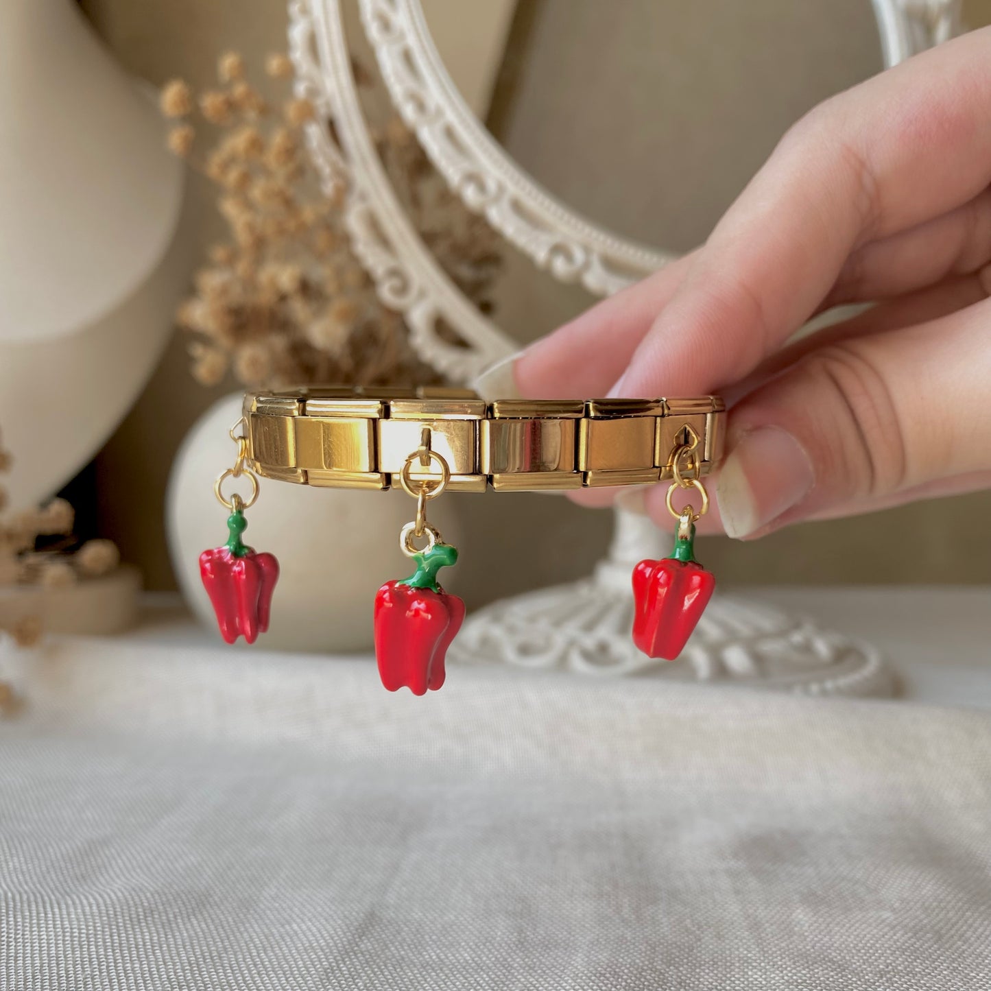 20387 Gold Plated Bangle