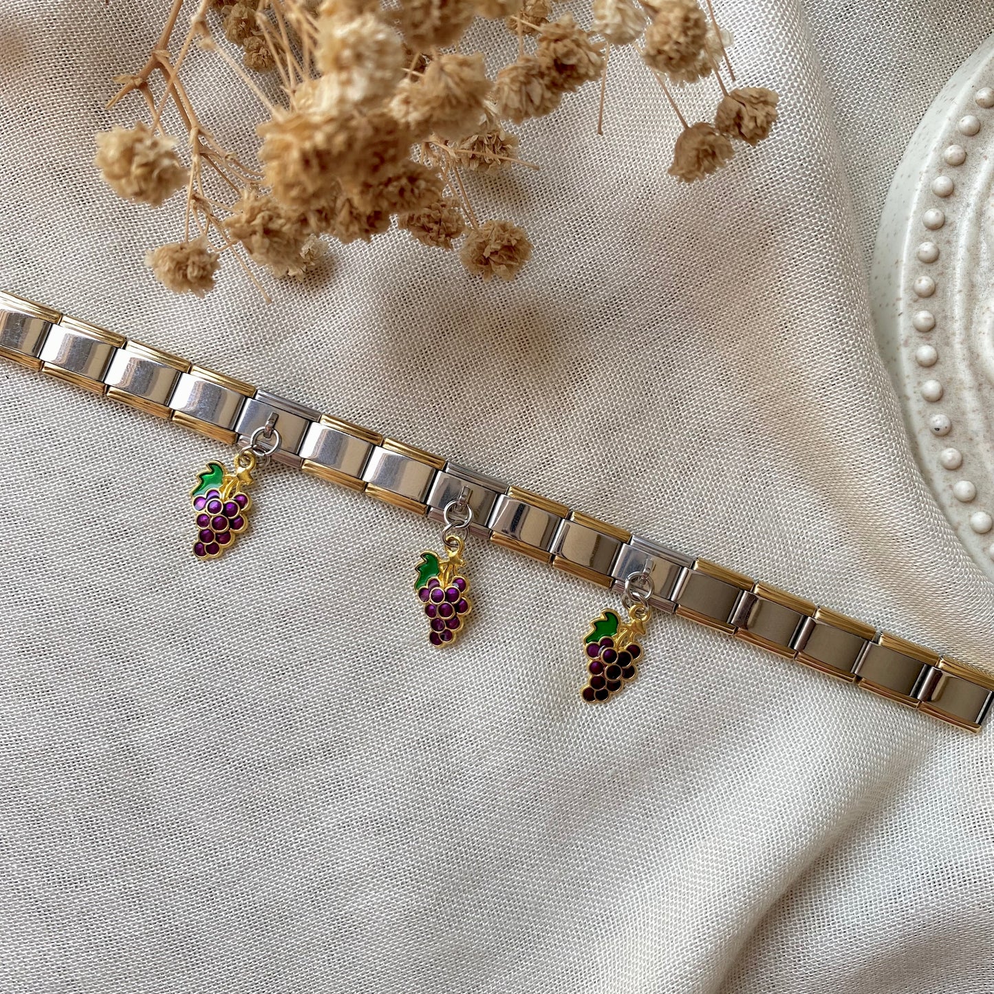 20389 Gold Plated Bangle