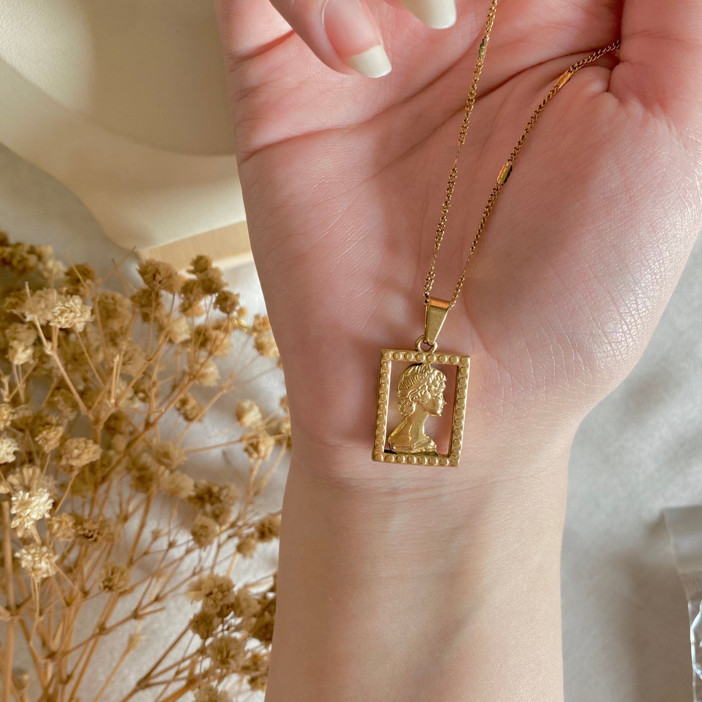 10864 Gold Plated Necklace