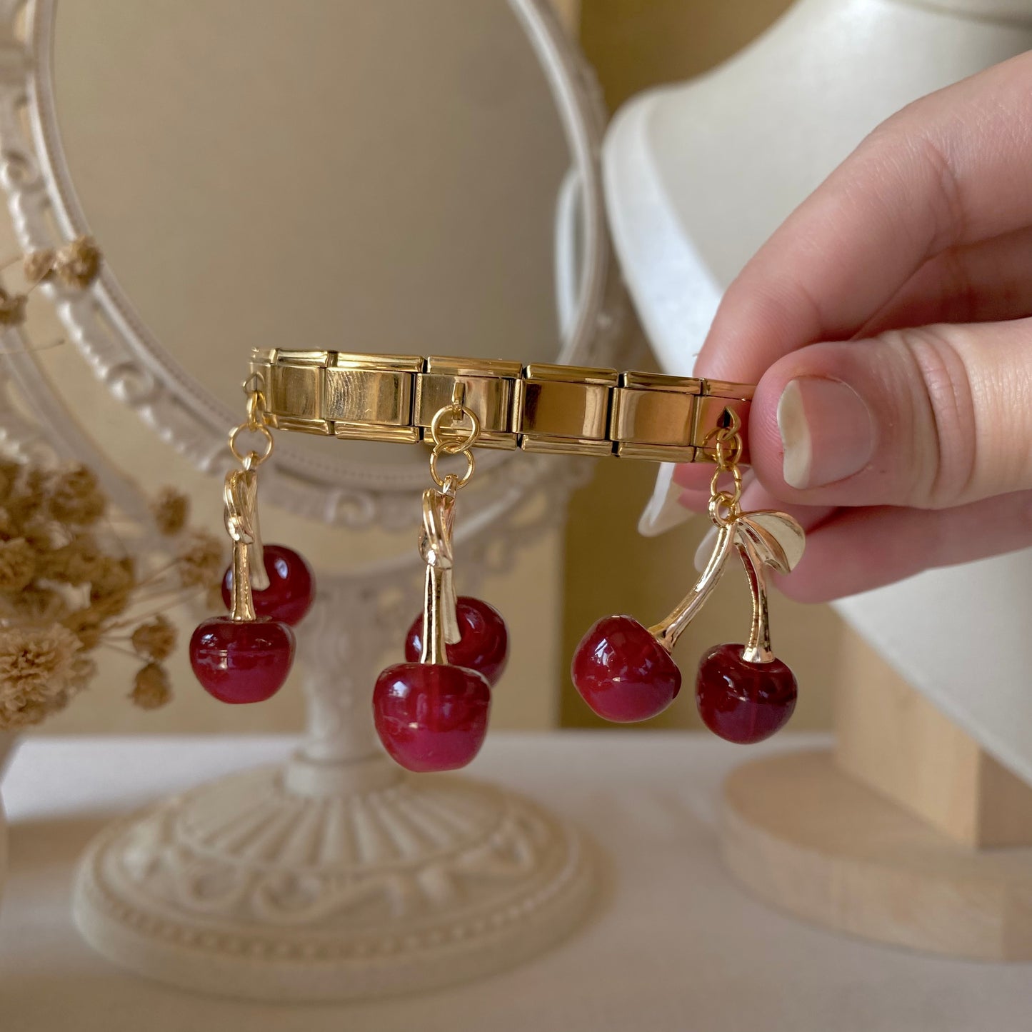 20390 Gold Plated Bangle