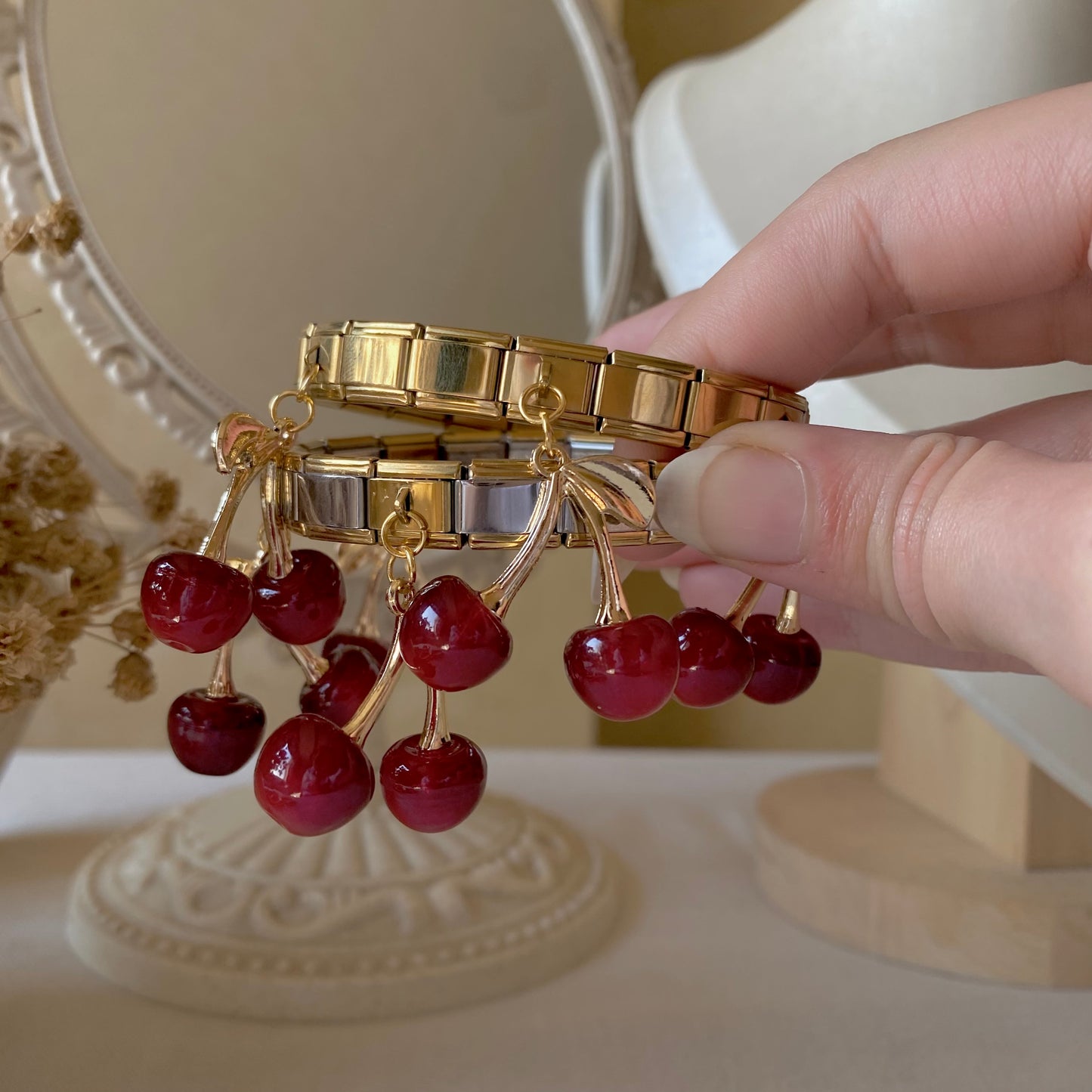 20390 Gold Plated Bangle