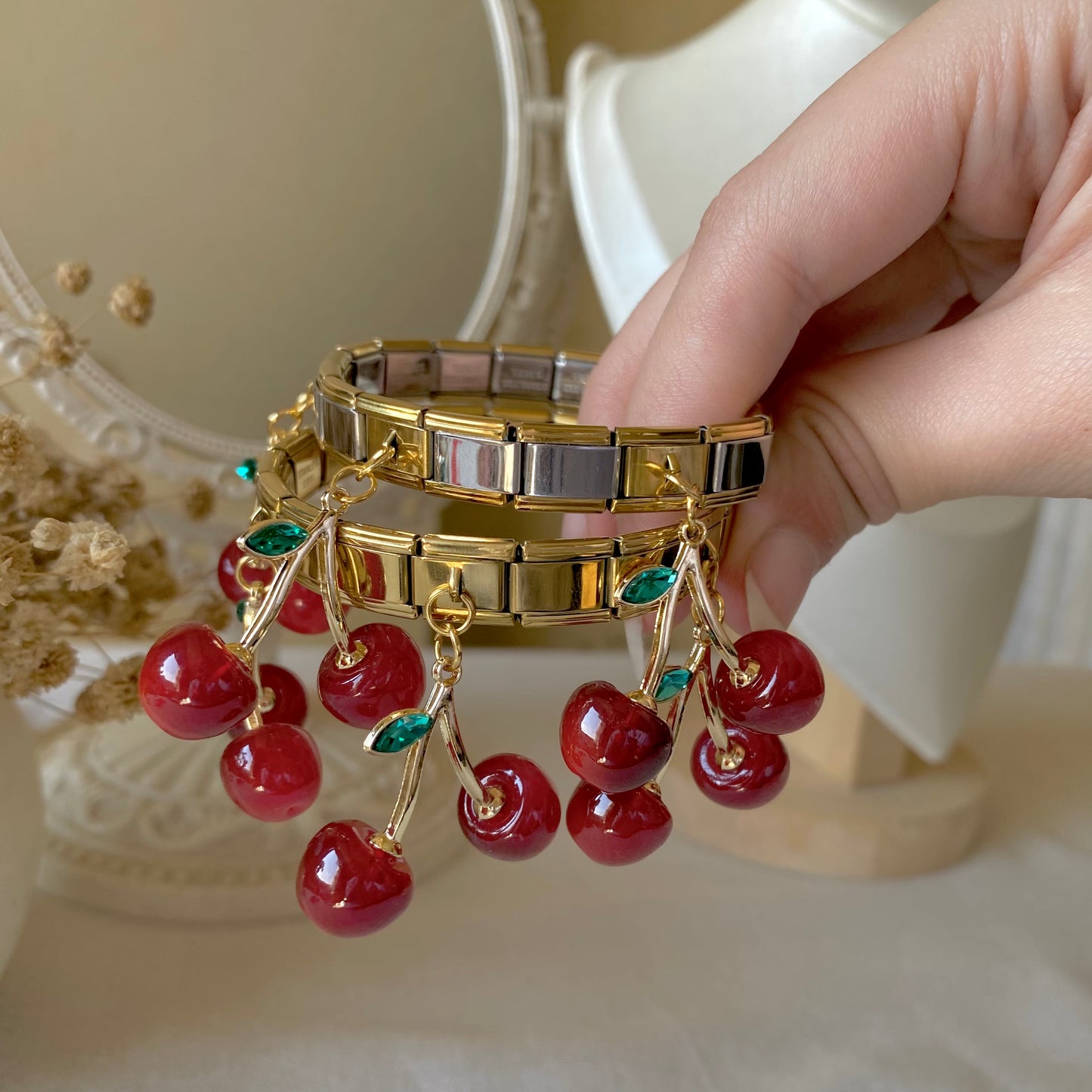 20393 Gold Plated Bangle