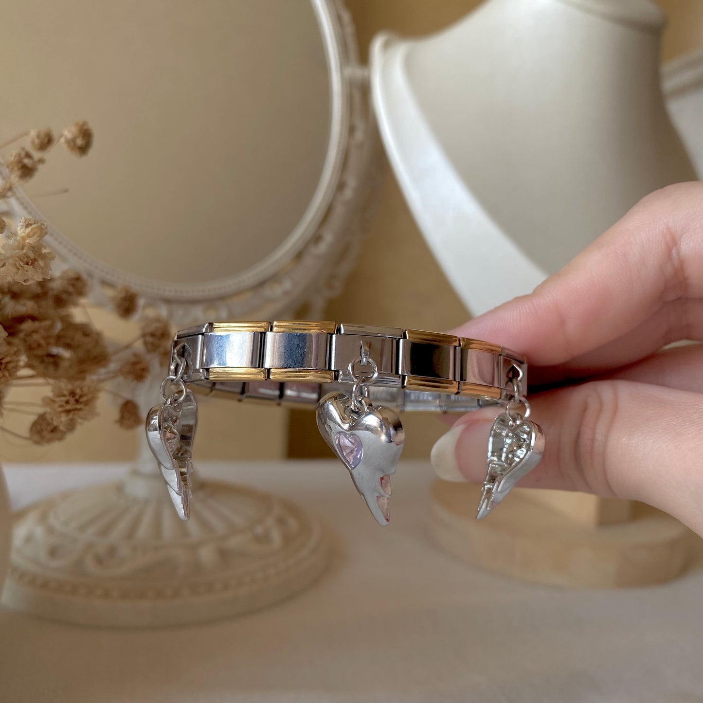 20397 Gold Plated Bangle