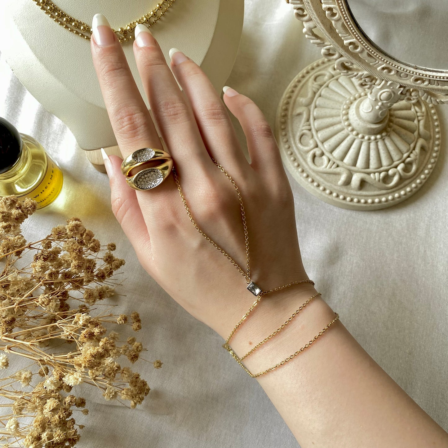 00020 Gold Plated Hand Chain