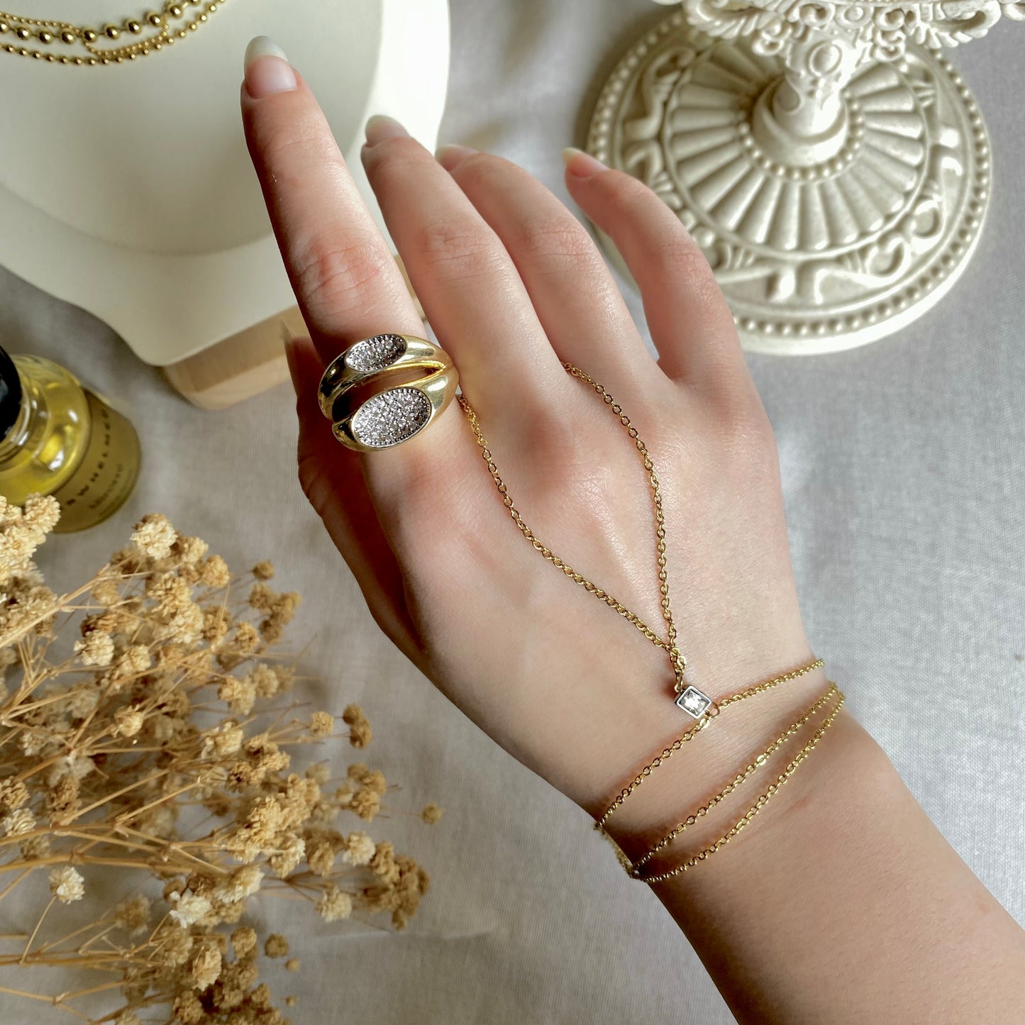 00020 Gold Plated Hand Chain