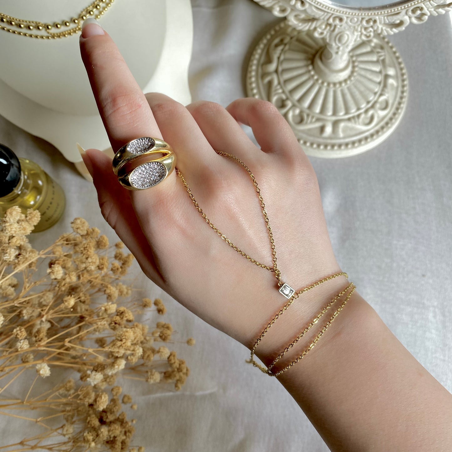 00020 Gold Plated Hand Chain