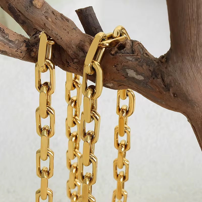 10698 Gold Plated Necklace