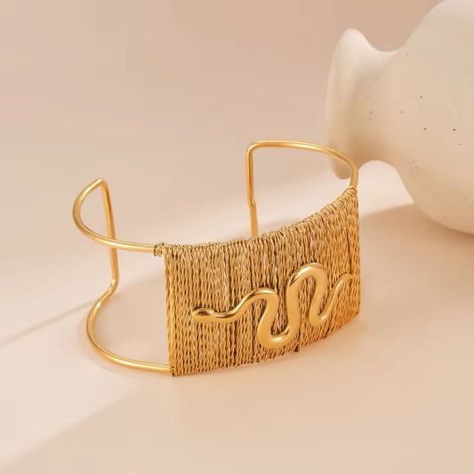 20189 Gold Plated Bangle